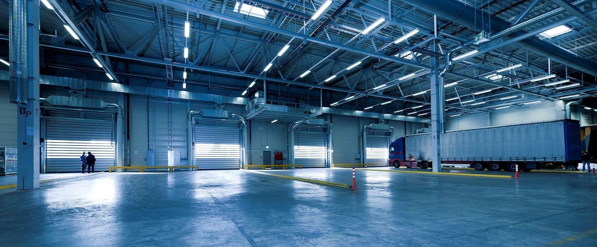 industrial-hall-g4d46d81f5_1920-min